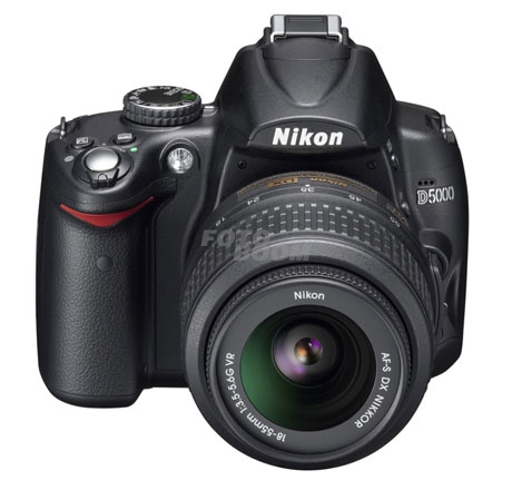 D5000 + 18-55 f/3.5-5.6G AF-S DX VR + Bolsa + 4Gb Nikon
