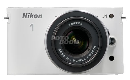 J1 Nikon1 Blanca + 10-30mm VR