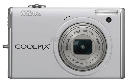 S-570 Coolpix Plata+ SD-2GB + Estuche Nikon