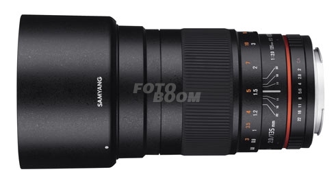 135mm f/2.0 ED UMC AE Nikon con Chip de conf. de enfoque